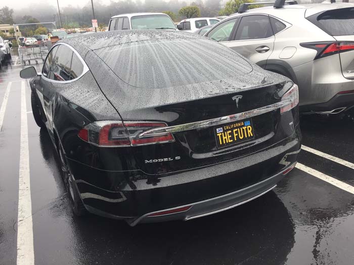 THEFUTR vanity license plate