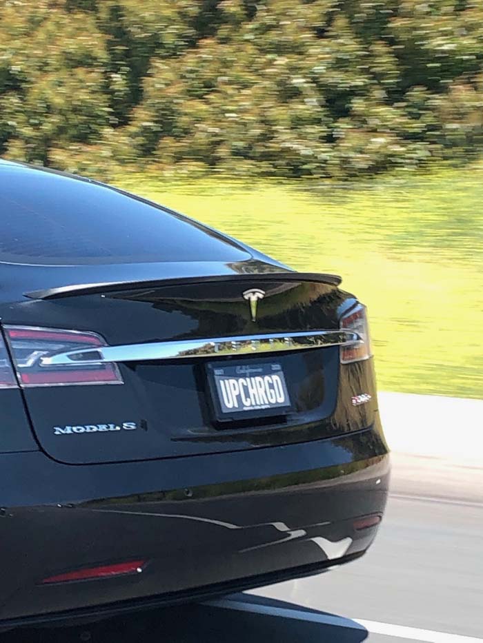 UPCHRGD vanity license plate