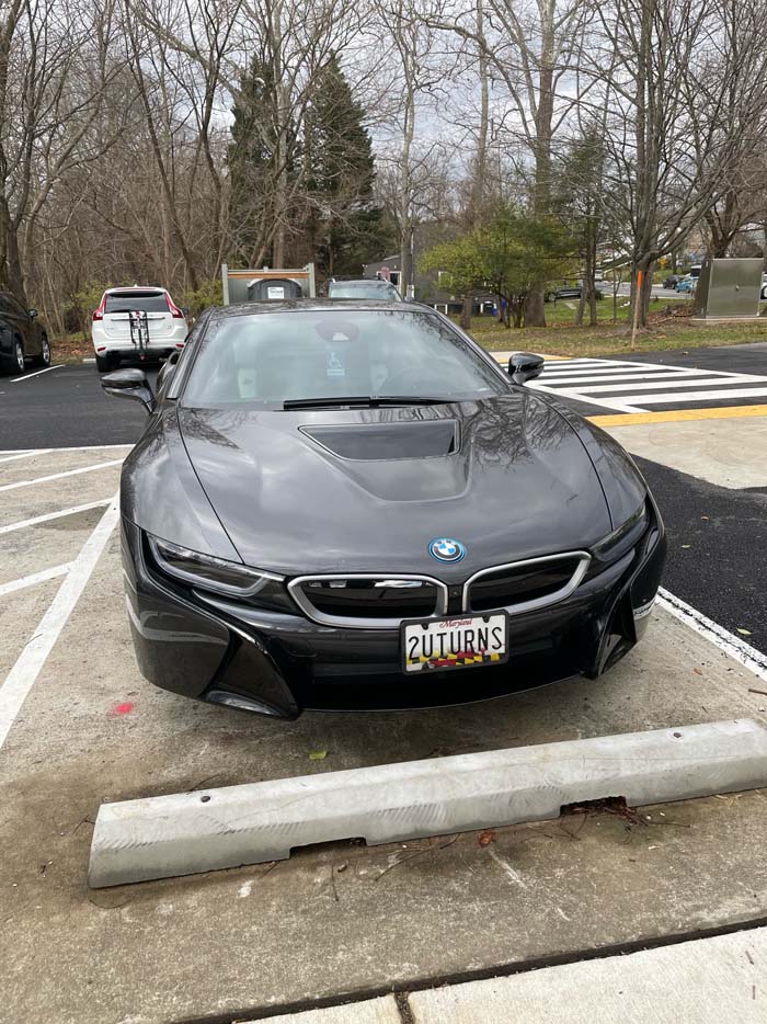 2UTURNS vanity license plate