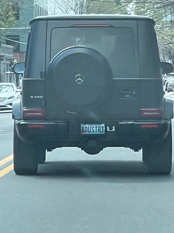 NDUSTRY vanity license plate