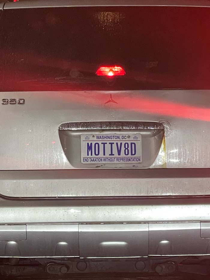 MOTIV8D vanity license plate