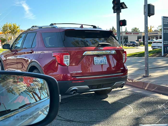 GZLWEEZ vanity license plate