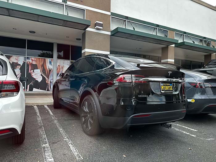 MYONYXX vanity license plate meaning My Black (Tesla Model) X