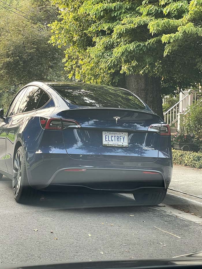 ELCTRFY vanity license plate