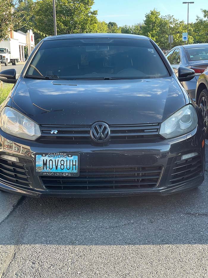 MOV8UH vanity license plate