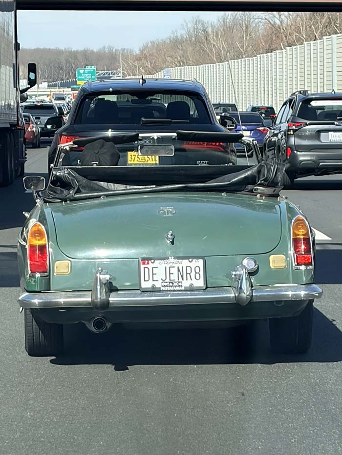 DEJENR8 vanity license plate