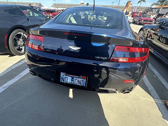 NOBOND vanity license plate