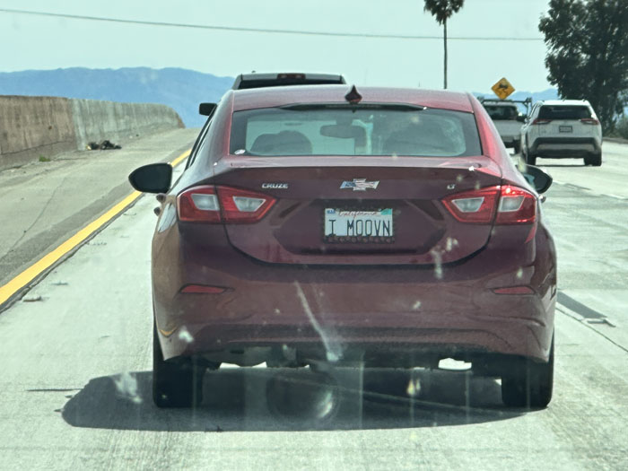 IMOOVN vanity license plate meaning I'm Movin'